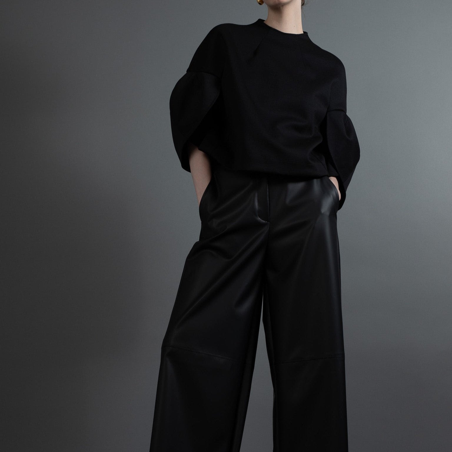 トップス Heve Tulip sleeve bonding blouse heve tulip bonding blouse ブラック