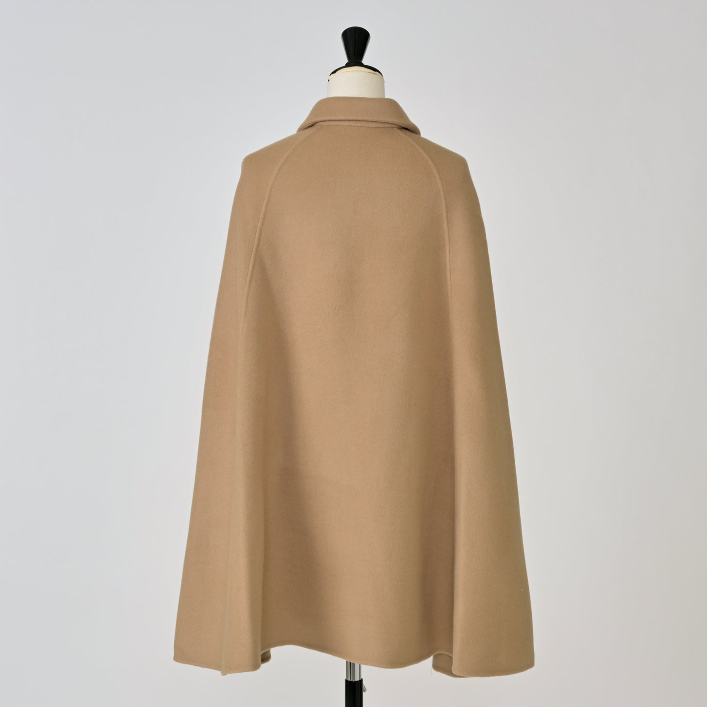 rever cape coat