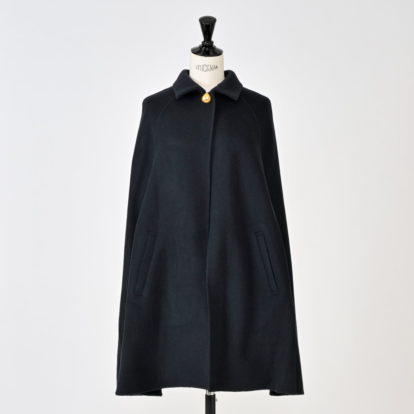 rever cape coat