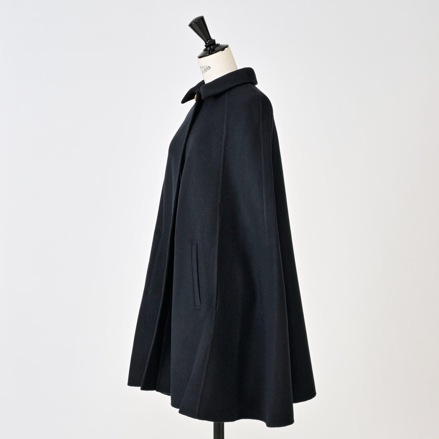 rever cape coat