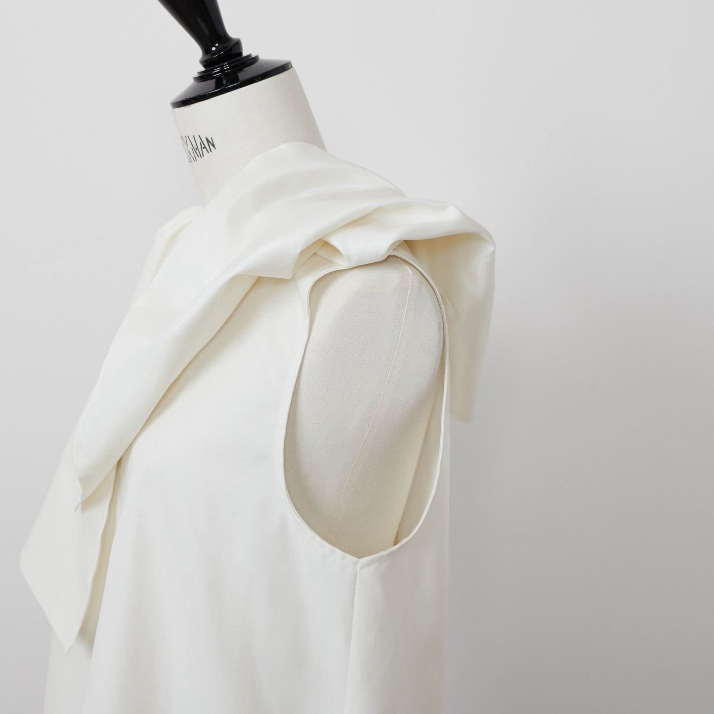 Layer Cape BL